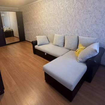 Сдается 1-комнатная квартира, 42 м²
