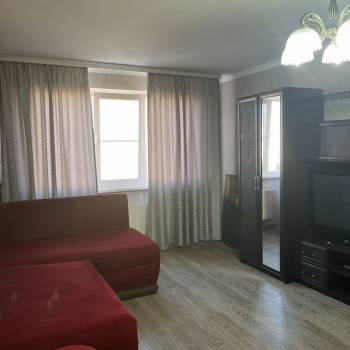 Сдается 1-комнатная квартира, 45 м²