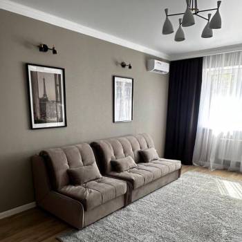 Сдается 1-комнатная квартира, 47 м²