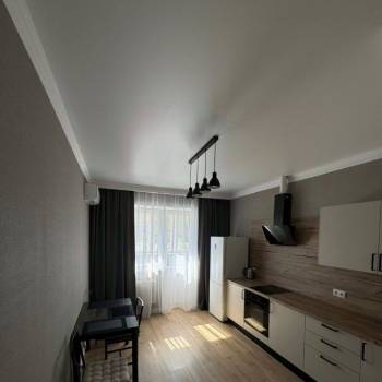 Сдается 1-комнатная квартира, 47 м²