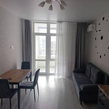 Сдается 1-комнатная квартира, 42 м²
