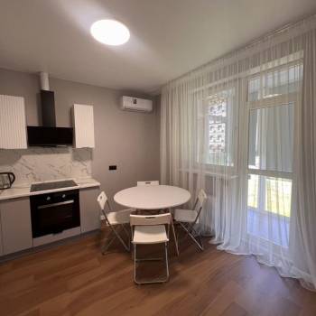 Сдается 1-комнатная квартира, 39 м²