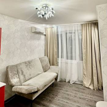 Сдается 1-комнатная квартира, 46 м²