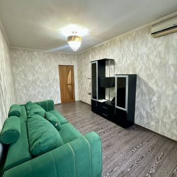 Сдается 1-комнатная квартира, 46 м²