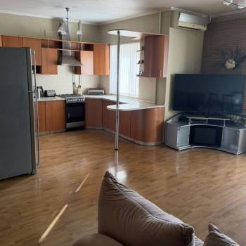 Продается 3-х комнатная квартира, 65 м²