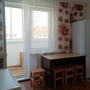Сдается 1-комнатная квартира, 38 м²