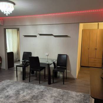 Продается 3-х комнатная квартира, 59 м²