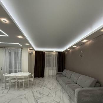 Сдается 2-х комнатная квартира, 75 м²