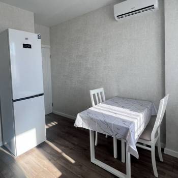 Сдается 1-комнатная квартира, 39 м²