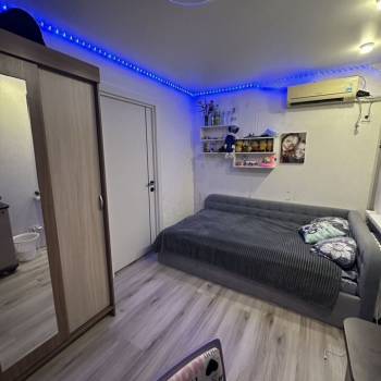 Продается Многокомнатная квартира, 72 м²