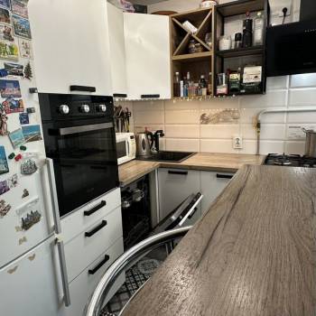 Продается Многокомнатная квартира, 72 м²