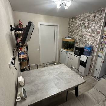 Продается Многокомнатная квартира, 72 м²