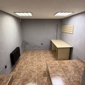 Сдается Нежилое помещение, 18 м²