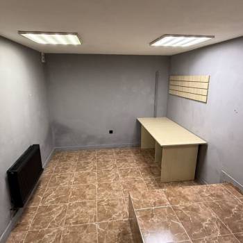 Сдается Нежилое помещение, 18 м²