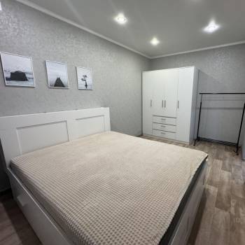 Сдается 1-комнатная квартира, 60 м²