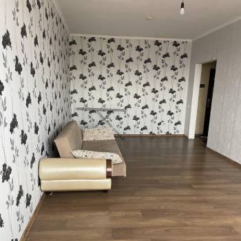 Продается 1-комнатная квартира, 50 м²