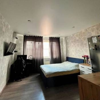 Продается 1-комнатная квартира, 30 м²