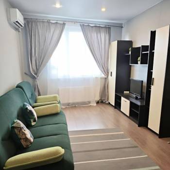 Продается 1-комнатная квартира, 38 м²