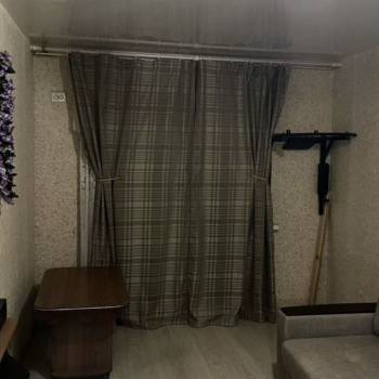 Продается 1-комнатная квартира, 37 м²