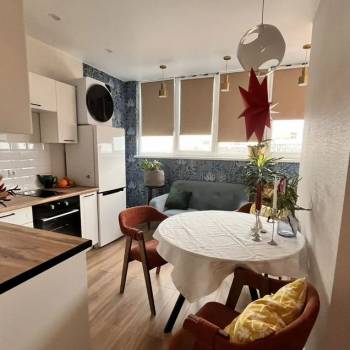 Продается 1-комнатная квартира, 36 м²
