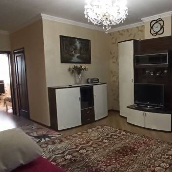 Сдается 2-х комнатная квартира, 74 м²