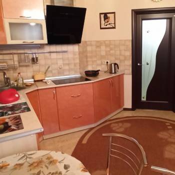 Сдается 2-х комнатная квартира, 74 м²
