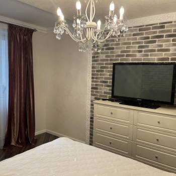 Сдается 2-х комнатная квартира, 75 м²