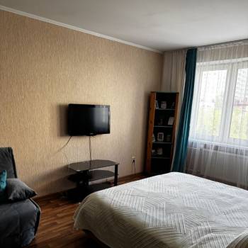 Сдается 1-комнатная квартира, 37 м²