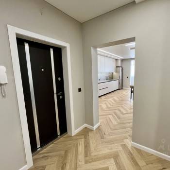 Сдается Многокомнатная квартира, 100 м²
