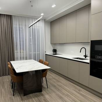 Сдается 2-х комнатная квартира, 80 м²