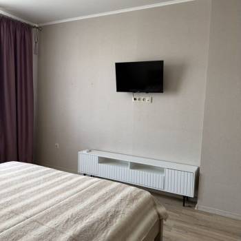 Сдается 1-комнатная квартира, 43 м²