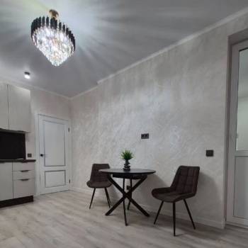 Продается 1-комнатная квартира, 38 м²