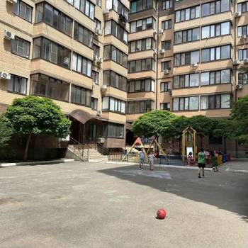 Продается 1-комнатная квартира, 42,9 м²
