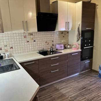 Продается 1-комнатная квартира, 42,9 м²