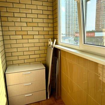 Сдается 1-комнатная квартира, 42 м²