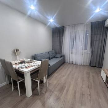 Сдается 2-х комнатная квартира, 64 м²