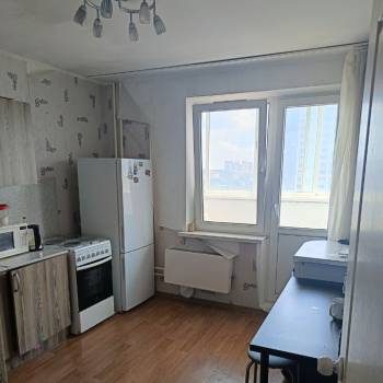 Сдается 1-комнатная квартира, 38 м²