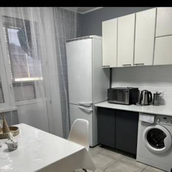 Сдается 2-х комнатная квартира, 56 м²