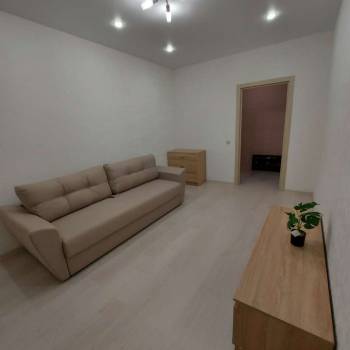 Сдается 1-комнатная квартира, 38 м²