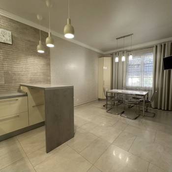 Продается Многокомнатная квартира, 150 м²