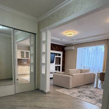 Продается 3-х комнатная квартира, 100 м²