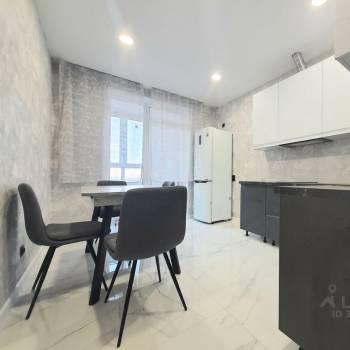 Сдается 1-комнатная квартира, 40,9 м²