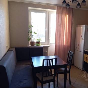 Сдается 2-х комнатная квартира, 70 м²