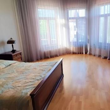 Продается Дом, 325 м²