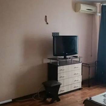 Продается 1-комнатная квартира, 40 м²