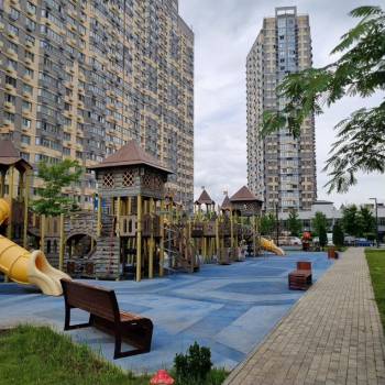 Продается 1-комнатная квартира, 42,7 м²