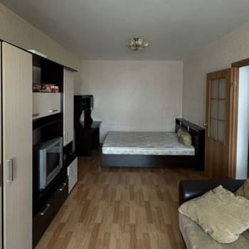 Продается 1-комнатная квартира, 41 м²