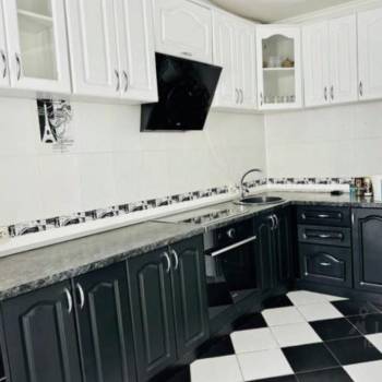 Сдается 2-х комнатная квартира, 76 м²