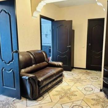 Сдается 2-х комнатная квартира, 76 м²