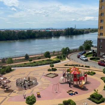 Продается 1-комнатная квартира, 53,3 м²